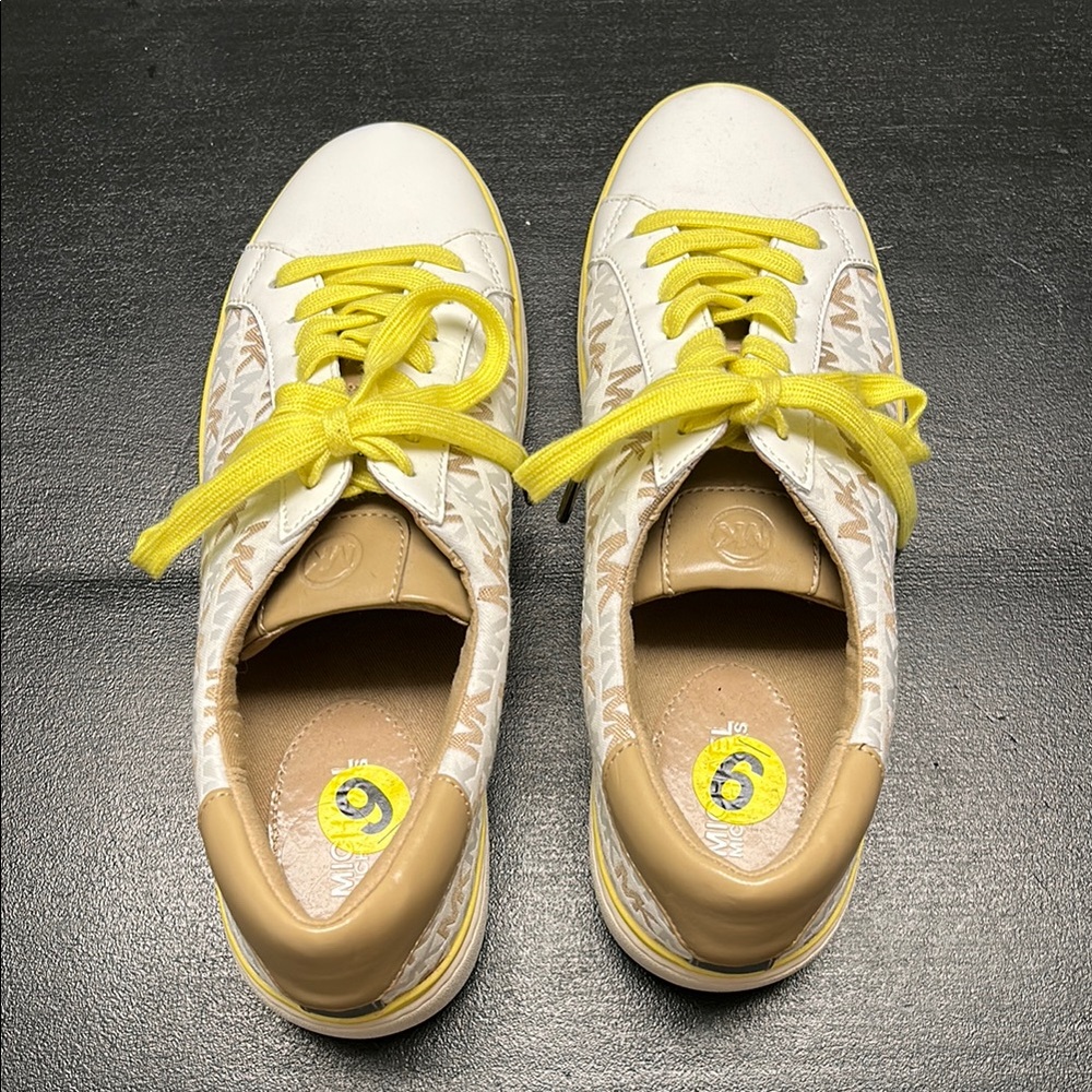 Stylish Women's Sneakers in White and Yellow